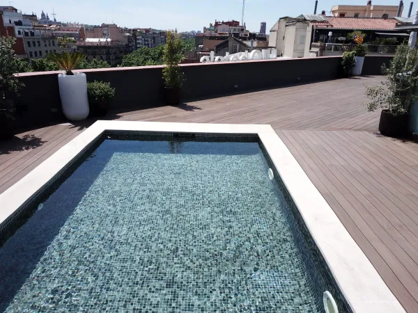 instalación de tarima exterior en instalacion tarima exterior - proceso de instalación mostrando proceso de trabajo